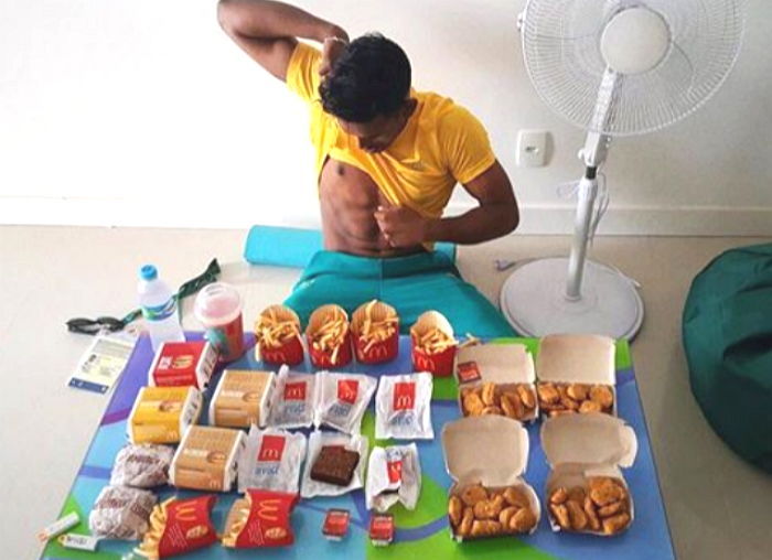 올림픽 경기 끝나자마자 맥도날드 음식 폭식하는 선수