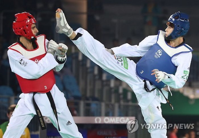 태권도 첫 메달...58kg 김태훈 동메달 획득