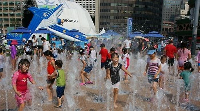 내일(25일) 막바지 폭염…밤부터 더위 식히는 ‘비’ 내린다