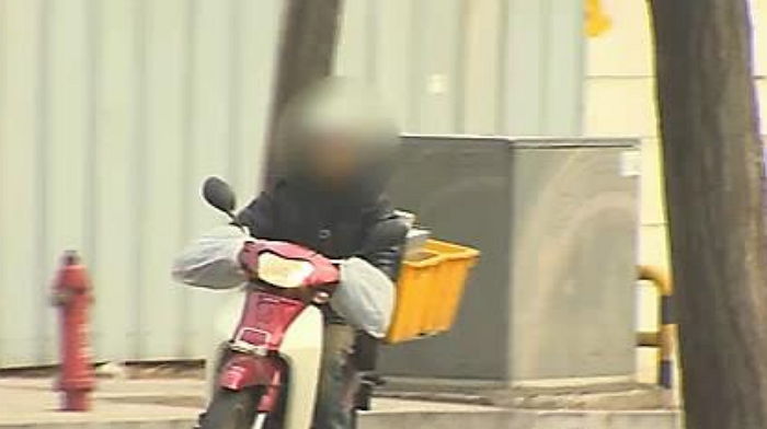 “공부 안하면 저 사람처럼 된다” 배달원 울린 막말 모녀