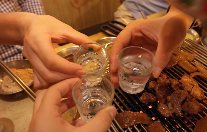 그 지역가면 꼭 맛봐야 한다는 지역별 ‘소주’ 10가지