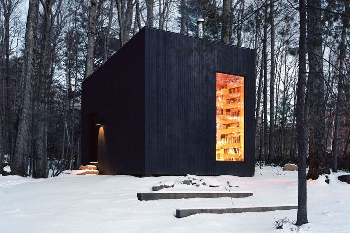 전파 완벽 차단돼 ‘책 읽기’ 밖에 할 수 없는 숲속 오두막