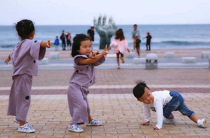 포즈 선생님이 누군지 궁금하게 만드는 대박이네 가족사진