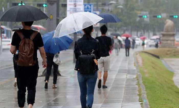 연휴 내내 ‘비’오고 연휴 끝난 화요일에 ‘해’뜬다