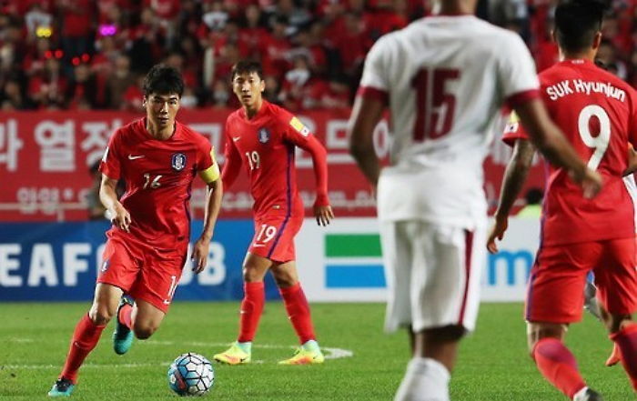 축구 카타르전, 막판에 실점하며 1-2로 전반 종료