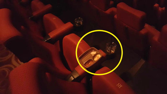 영화관에 ‘쓰레기’ 놓고간 대학생이 일으킨 ‘댓글 전쟁’