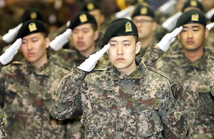 군대 신병들이 가장 먹고 싶어 하는 음식 5