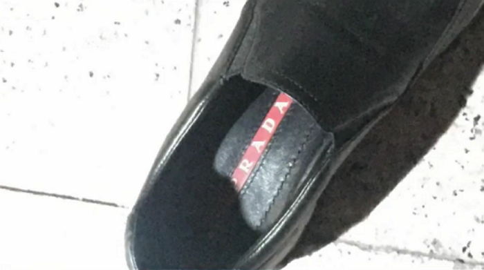 72만원짜리 ‘프라다 신발’ 흘리고 들어간 최순실