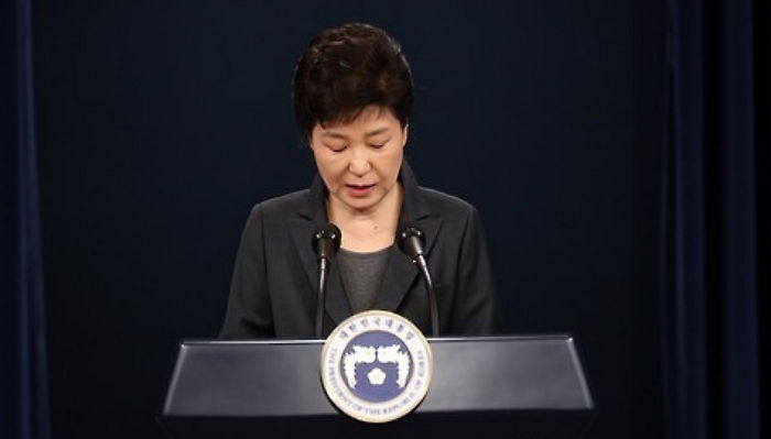 알맹이 없이 변명만 일관한 대통령의 두번째 사과