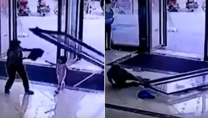 할머니와 쇼핑 가던 소녀 덮친 중국산 ‘대형 유리문’ (영상)