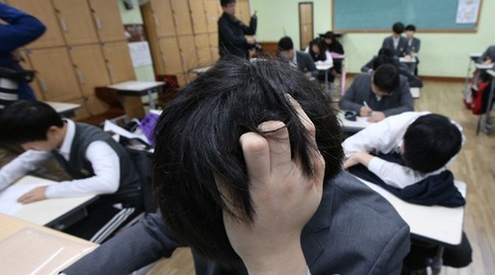 ‘수능 D-1’ 수험생이 절대 들으면 안 되는 금지곡 10선