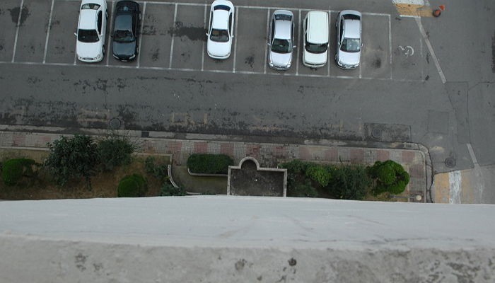 수능 하루 앞두고 건물 옥상서 추락사 한 고등학생