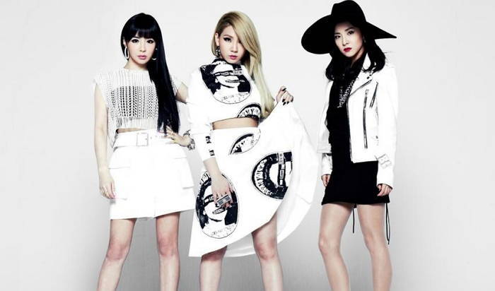 YG “2NE1 데뷔 7년 만에 공식 해체한다”