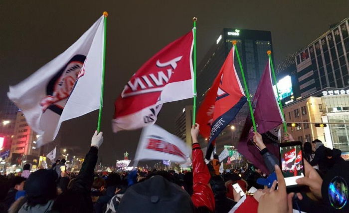 ‘야구팬 대통합’ 시킨 박근혜 대통령의 ‘업적(?)’