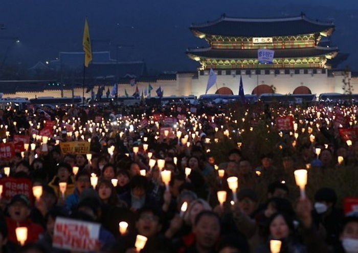 촛불집회 참석 인원 전국 ‘160만’…광화문 130만 돌파