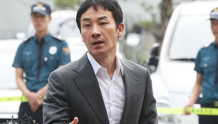 “엄태웅 성매매 몰카 있다”···업소女, 업주와 짜고 촬영