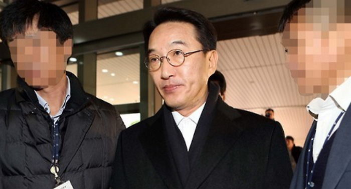 <속보> 현기환 전 정무수석 자해 시도…병원 후송