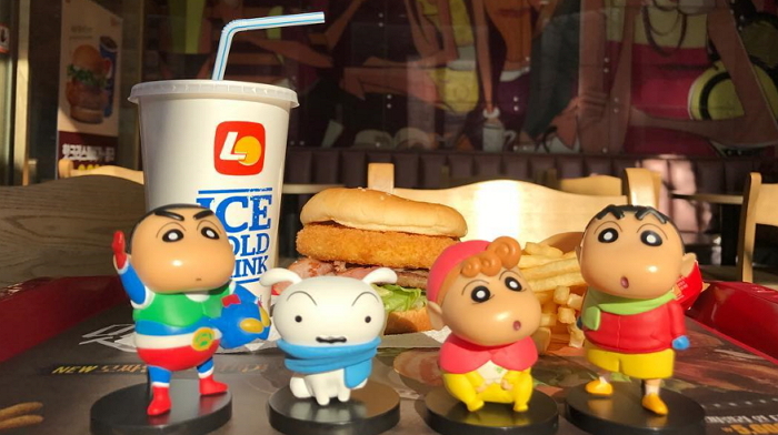롯데리아서 어린이세트 먹으면 ‘공짜’로 주는 ‘짱구’ 피규어