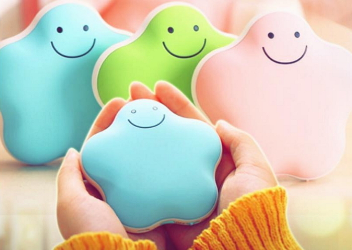 촛불집회 필수템으로 입소문 타는 ‘메타몽 손난로’