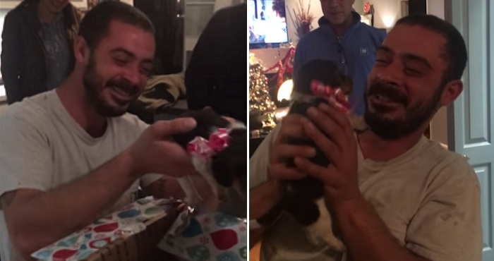 아기 강아지 보고 잃었던 미소 짓는 해병대원 (영상)