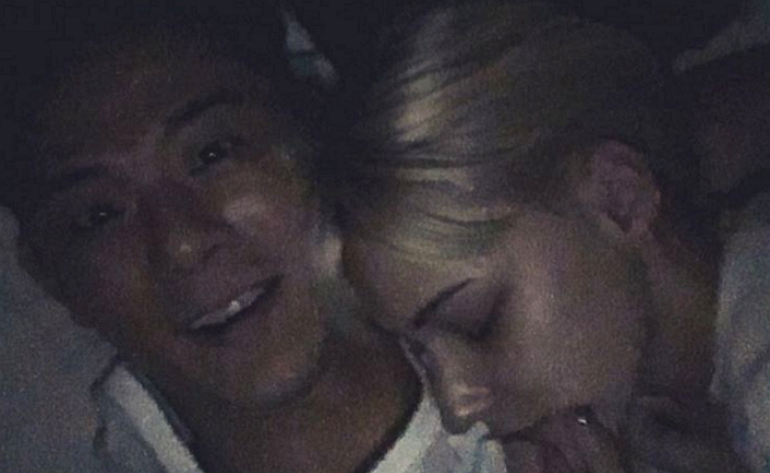 팔베개하고 잠든 연인 미초바 몰래 사진 찍은 빈지노