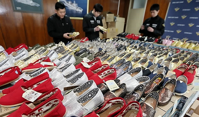 옷값 비싸지는 ‘전안법’ 반발에 1년 유예하겠다 밝힌 정부