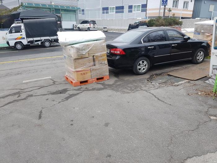 공장 정문에 상습 불법주차하는 얌체를 골탕먹이는 법