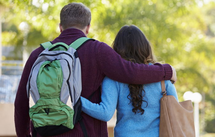 1년 넘게 만난 여친 두고 양다리 걸친 남성의 ‘반전’ 사연