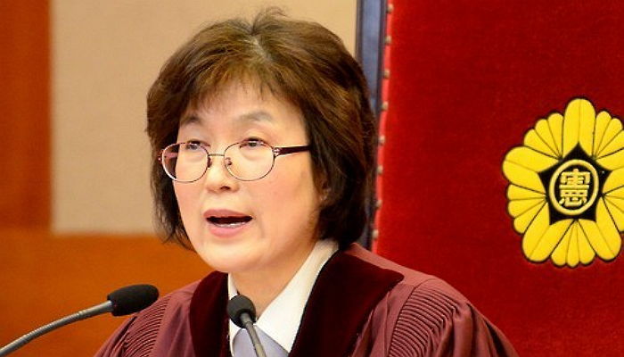 ‘워킹맘’ 이정미 전 재판관 “두 아이 잘 때 일했다”