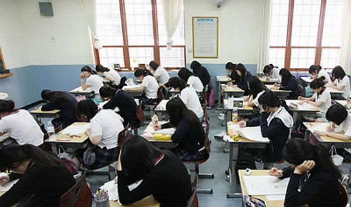 “월세? 몇 평?”...가정통신문에 적나라한 생활수준 물은 고등학교