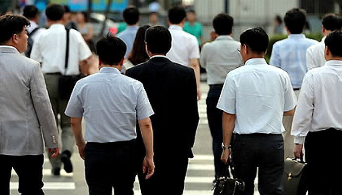 공무원, 14일부터 한 달에 한 번 ‘오후 4시’ 조기 퇴근