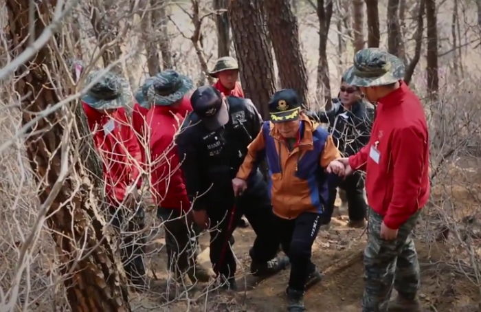 67년째 돌아오지 못한 부하들 유해 찾아 헤매는 92세 6·25 참전용사