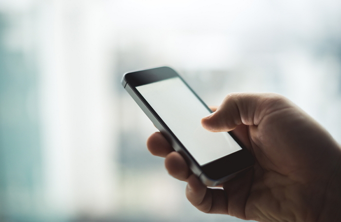 “근무 중 몰래 촬영한 내 알몸사진 보면서 힘낸다는 남편”