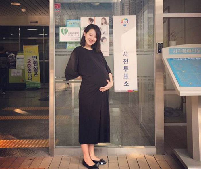 사전투표 첫날 한 표 행사하고 병원서 득남한 엄마