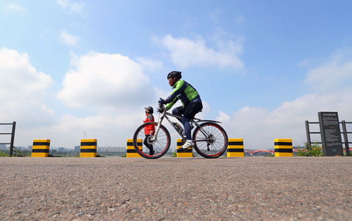 “중국발 황사 없다”…오늘(15일) 전국 구름 많고 선선한 날씨