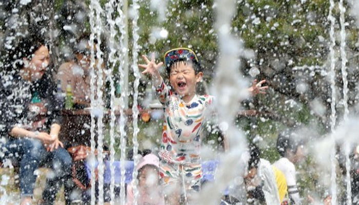 오늘 날씨, 낮 33도까지 오르며 맑은 날씨···오존 농도 ‘나쁨’