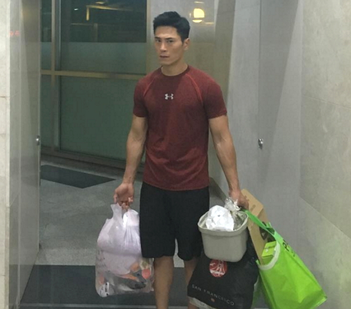 ‘과자 사러 가는 김에’ 아내 위해 쓰레기 다 버려주는 ‘사랑꾼’ 김재우