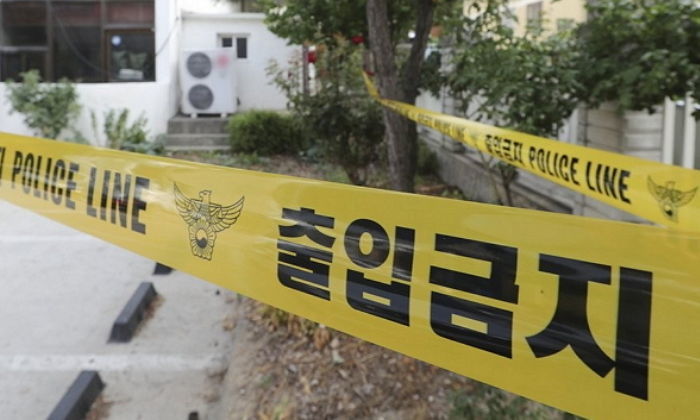 교회 주차장 화단에서 부패한 20대 여성 시신 발견
