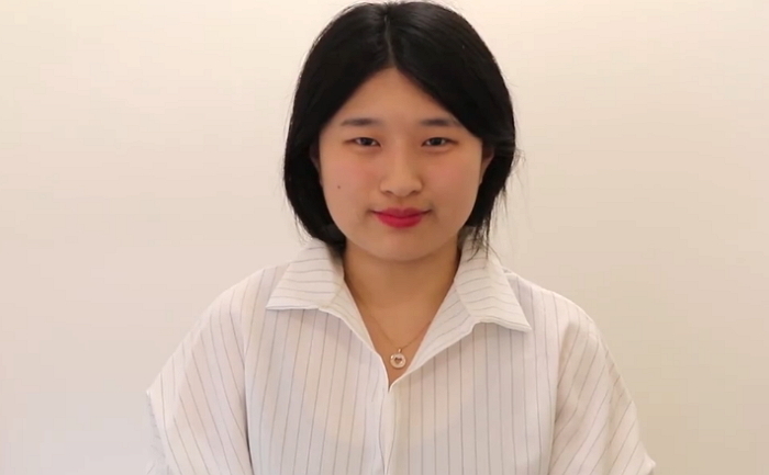 “이 여성과 ‘눈싸움’서 이긴 후 많은 이들이 눈물을 쏟았다” (영상)