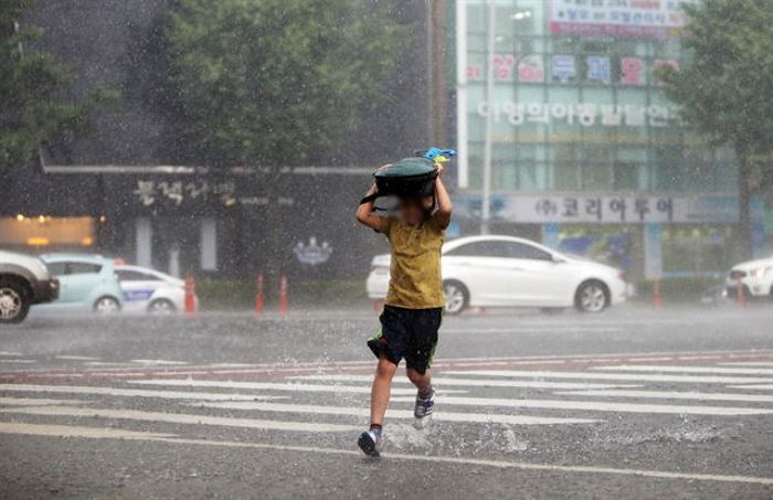 오늘(3일) 전국에 장맛비···서울·수도권 ‘호우 특보’