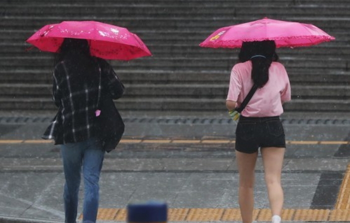 오늘 날씨, 서울 천둥·번개 동반 200mm 폭우…남부 ‘폭염’