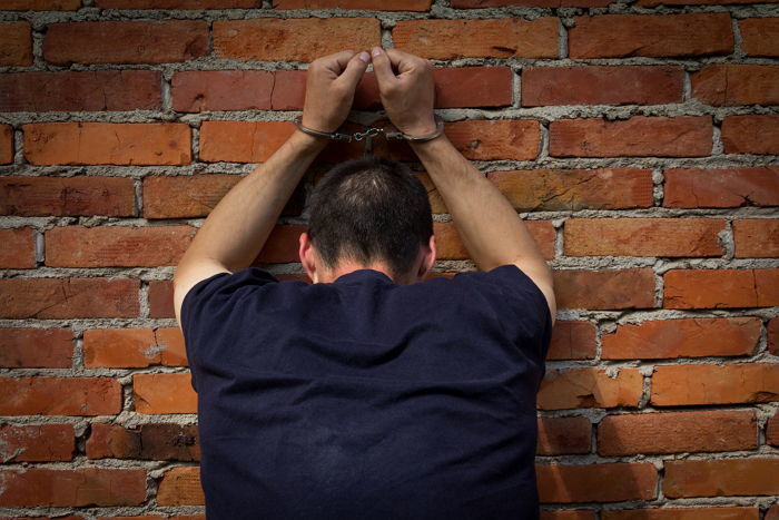 의무실에 사람 없다며 ‘18시간’ 방치돼 ‘평생 장애’ 안게 된 재소자