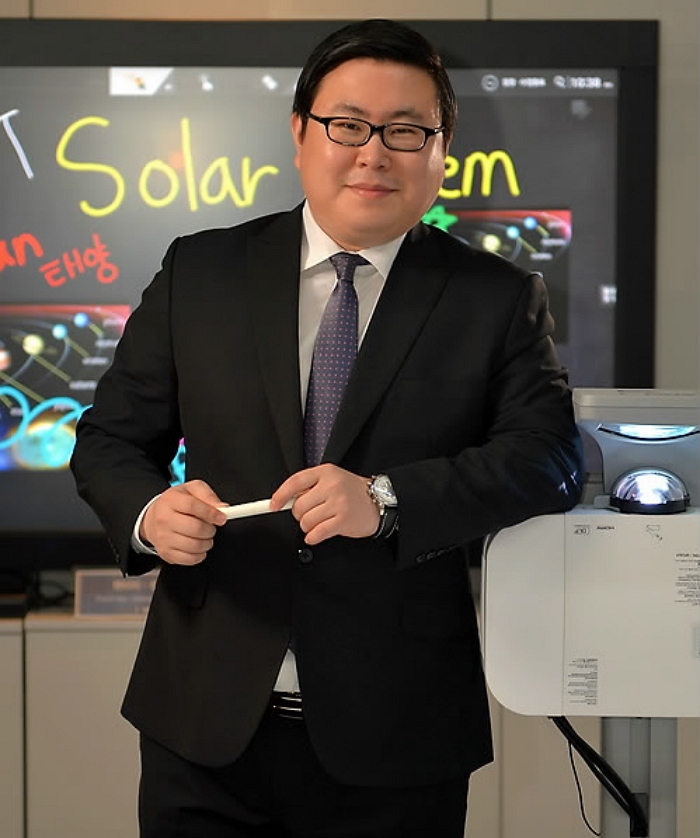 ‘박근혜의 창조경제 1호’ 기업 대표 ‘240억’ 사기로 징역 11년