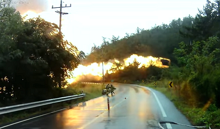 22년 경력 소방관 예견으로 인명피해 막은 탱크로리 폭발 영상