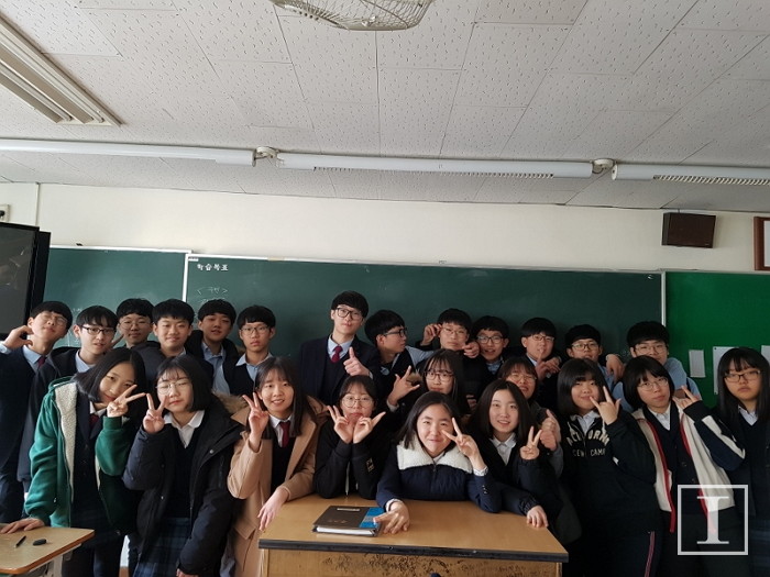 ‘난치병’ 걸린 친구 도우려 자발적으로 200만원 모금한 중학생들