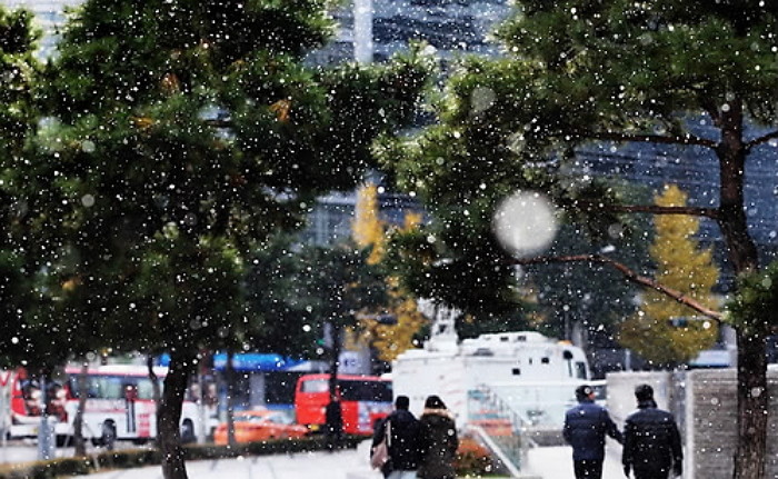 22일 올해 ‘첫눈’ 내린다…“첫사랑 이뤄지나요?”