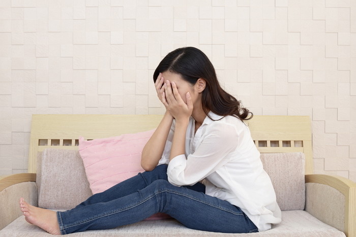 아내랑은 데이트 안하면서  ‘형수’와 밤새 영화 보고 술 먹는 남편