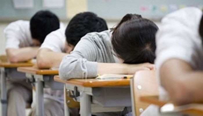 아침에 1시간만 늦게 일어나도 ‘성적’ 올라간다 (연구)