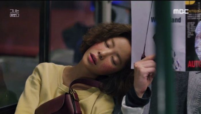 버스에서 당장 뛰어내리고 싶게 만드는 ‘민망’한 순간 5가지