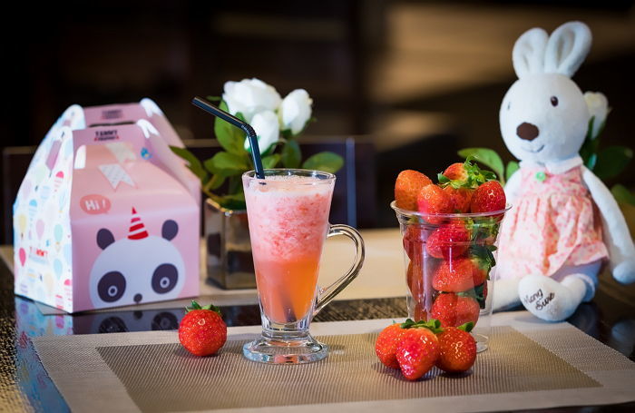 “제철 딸기를 마음껏”…‘폴링 인 딸기’ 프로모션 선보인 켄싱턴리조트